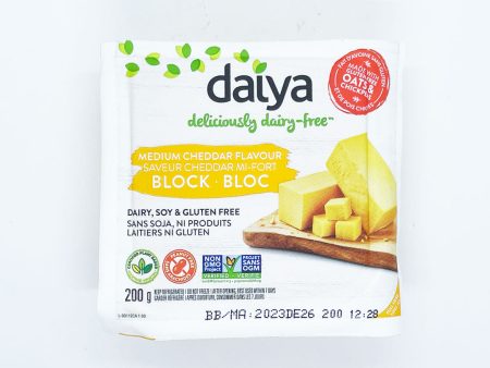 Daiya Medium Cheddar-Style Block (200g) Online Hot Sale